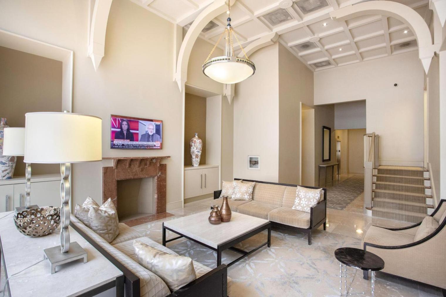 Penn Quarter 2br W Gym Pool Nr National Mall Wdc-167 Washington